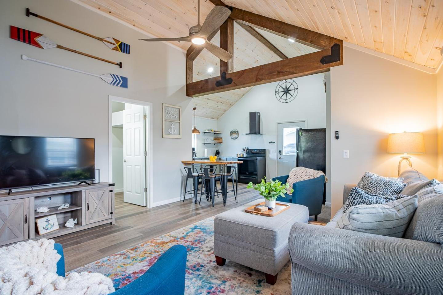 Holiday home Renovated Retreat In Walking Distance To Huron
