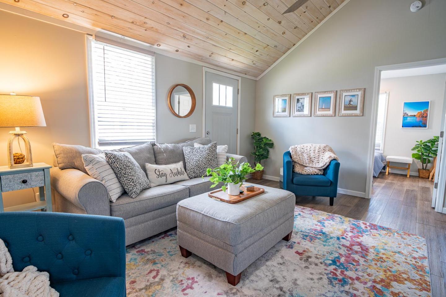 Renovated Retreat In Walking Distance To Huron