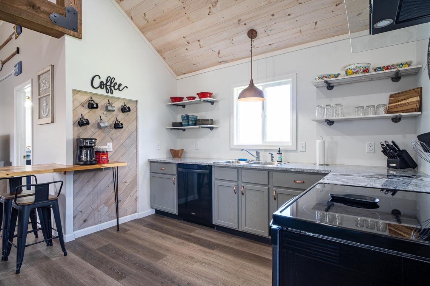 Holiday home Renovated Retreat In Walking Distance To *